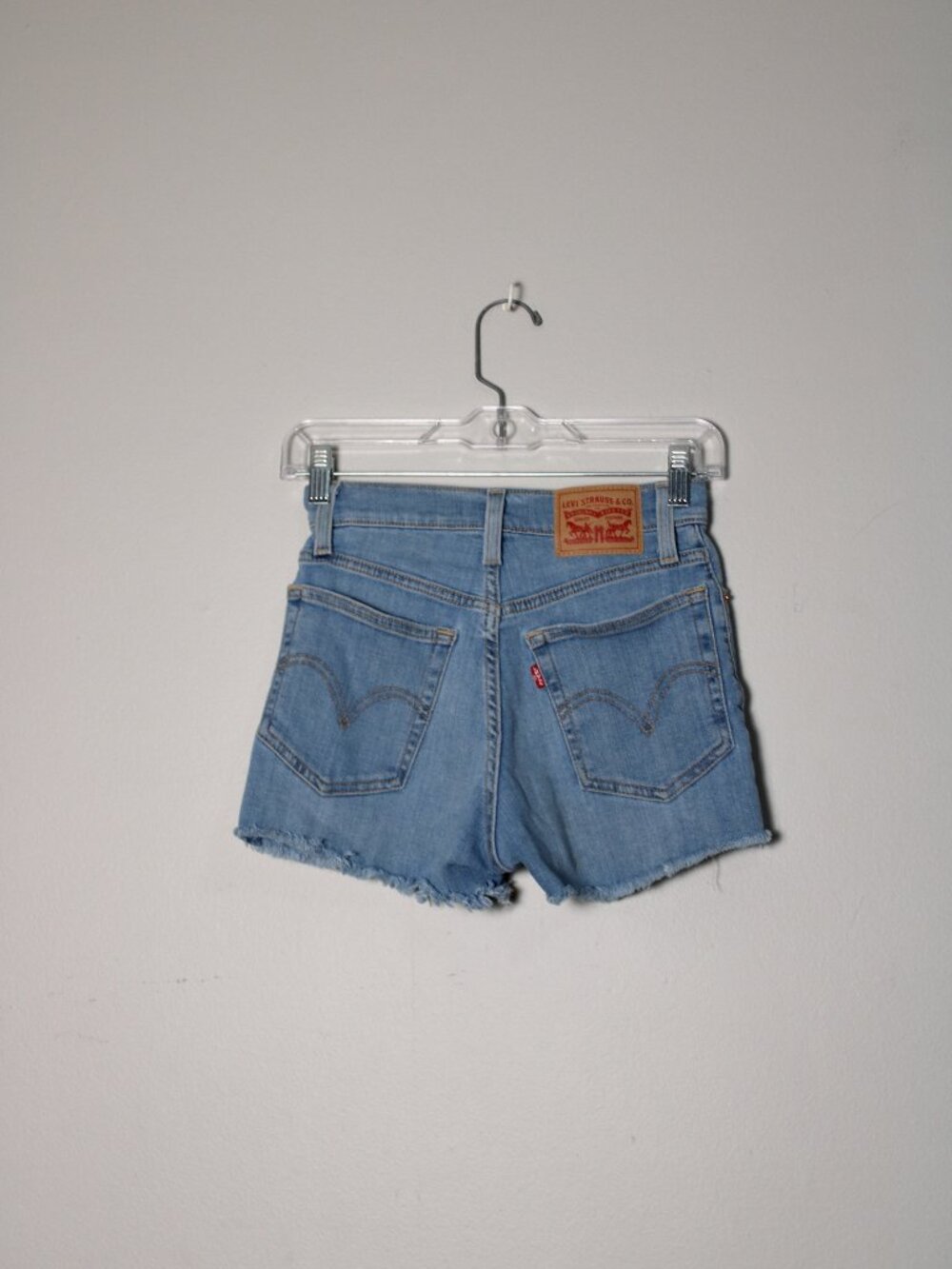 Levi's High Rise Shorts Size 24" - Picture 10 of 10